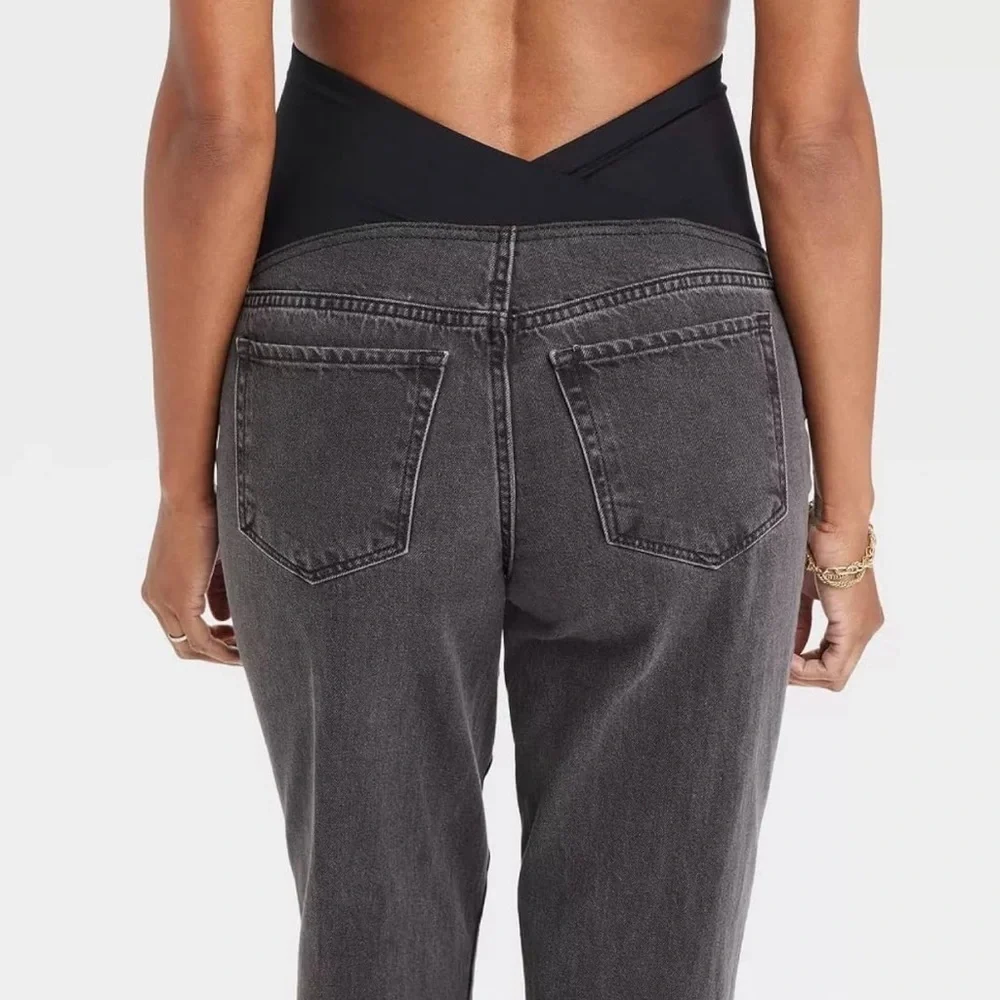 ISABEL MATERNITY by Ingrid & Isabel Over Belly Boyfriend Maternity Jeans Black - Picture 4 of 5